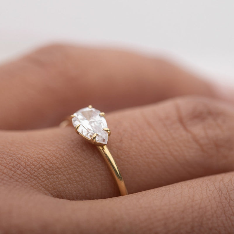 ILA Pear 18K Gold Engagement Ring East West